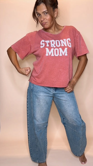Strong Mom - Graphic Tee